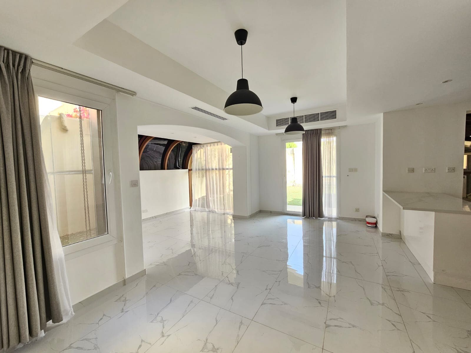 L-Shape Garden | Converted to 3BR | Extended space | Open Plan | Vacant Now property photo